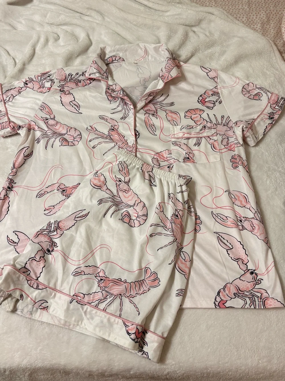 Amazon Women’s Pink and White Lobster Print Short Pajama Set
